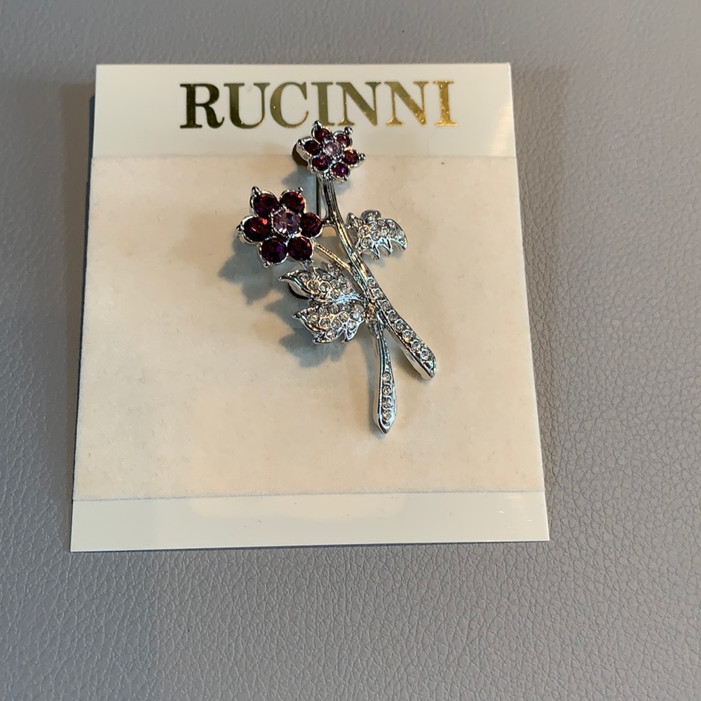 Bundle of 2 Crystal Floral Brooches – Rucinni & Elegant Gift Boxed